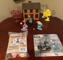 Load image into Gallery viewer, Combo Headless Horseman Scene ~ Unpainted or Painted