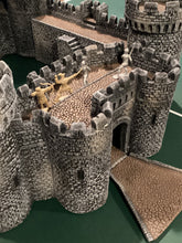 Load image into Gallery viewer, Medieval Nottingham Castle