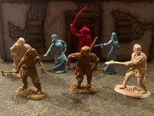 Load image into Gallery viewer, LOD022 (Last of the Mohicans Character Figures)
