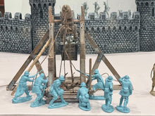 Load image into Gallery viewer, LOD101 (Medieval Siege Crew)
